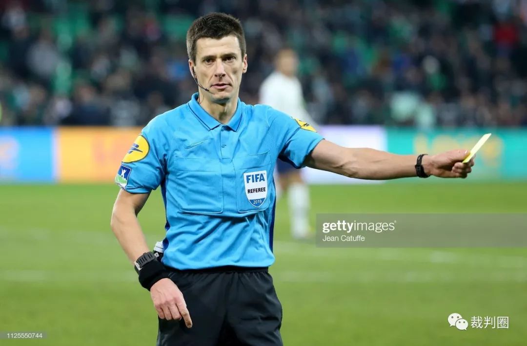 上海海港篮板制胜备战社区盾里昂关键时刻队长鼓劲，这一次真的Ming在巴黎圣日耳曼比赛中关键助攻的简单介绍开云体育APP注册登录